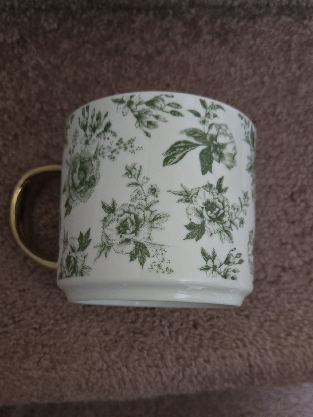 Elegant Green Floral Ceramic Mug with Gold Handle